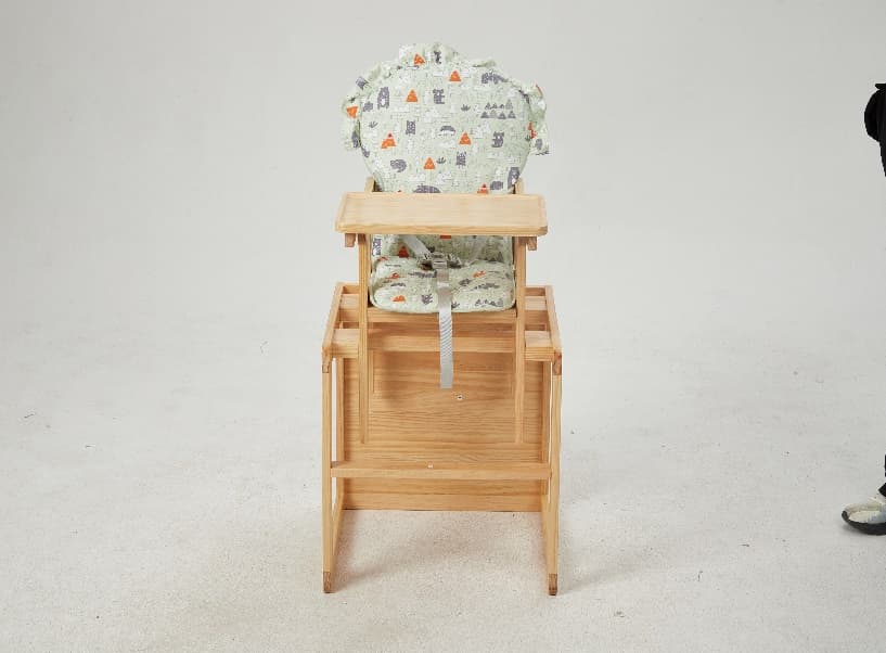 Recalled 2-in-1 Funlio Convertible Baby High Chairs (image 2 of 3)