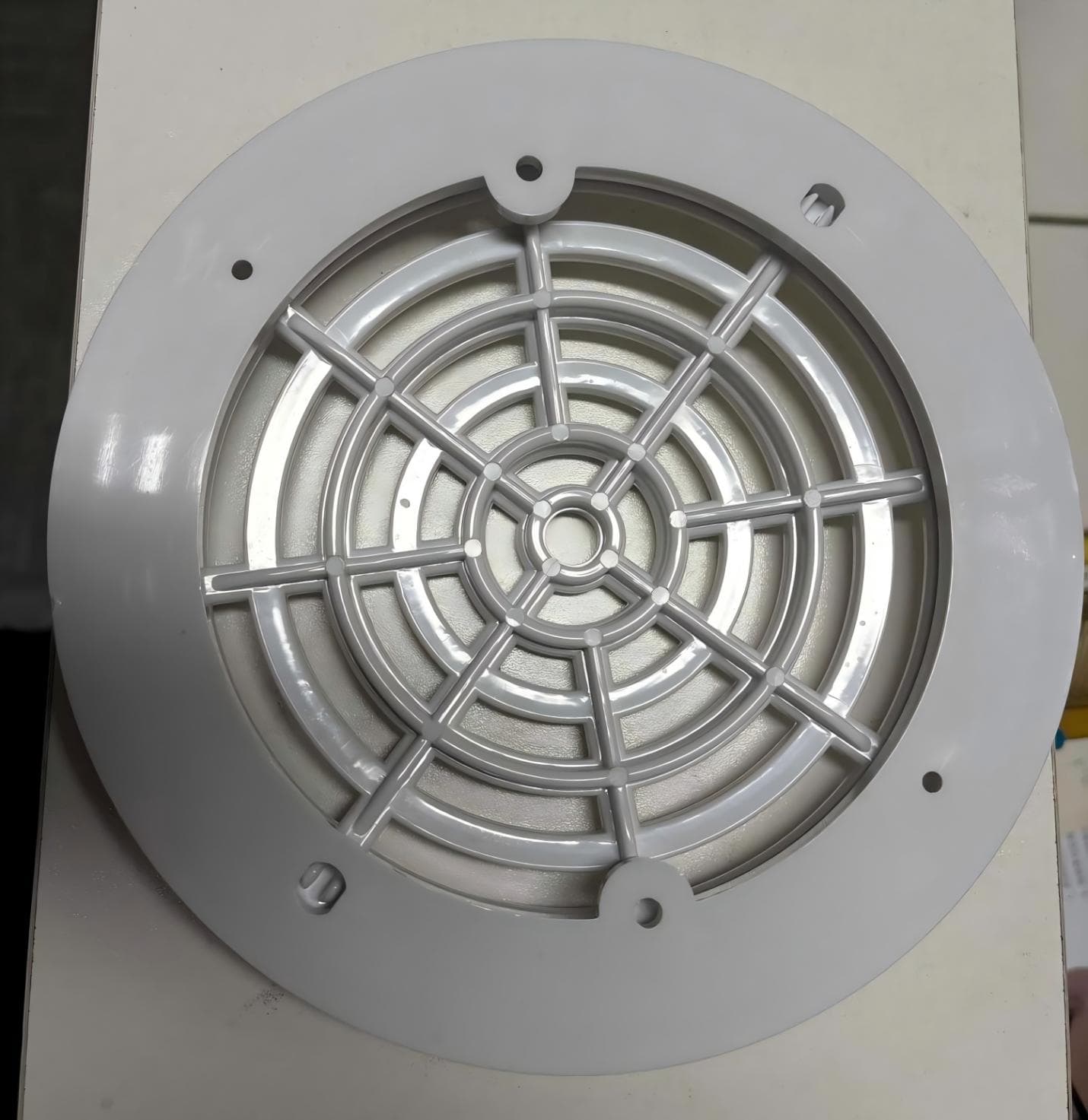 Recalled Jeriflyer 8-inch pool drain covers (image 2 of 3)