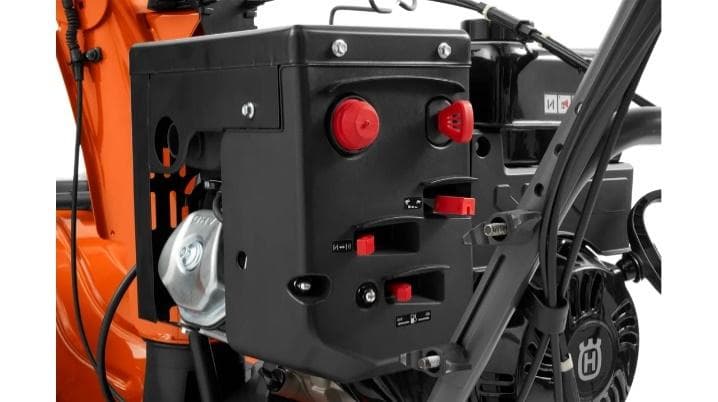 Recalled Residential 300 Series Snow Blowers (image 3 of 5)