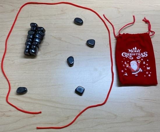 Recalled Christmas-themed Magnetic Chess Games (image 3 of 4)