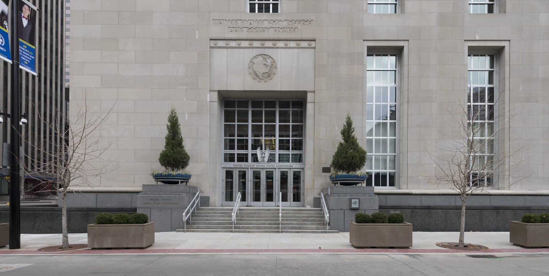 The Potter Stewart U.S. Post Office and Courthouse exterior in Cincinnati, Ohio — part of the Southern District of Ohio federal courts complex where the Bard hernia mesh MDL 2846 was consolidated